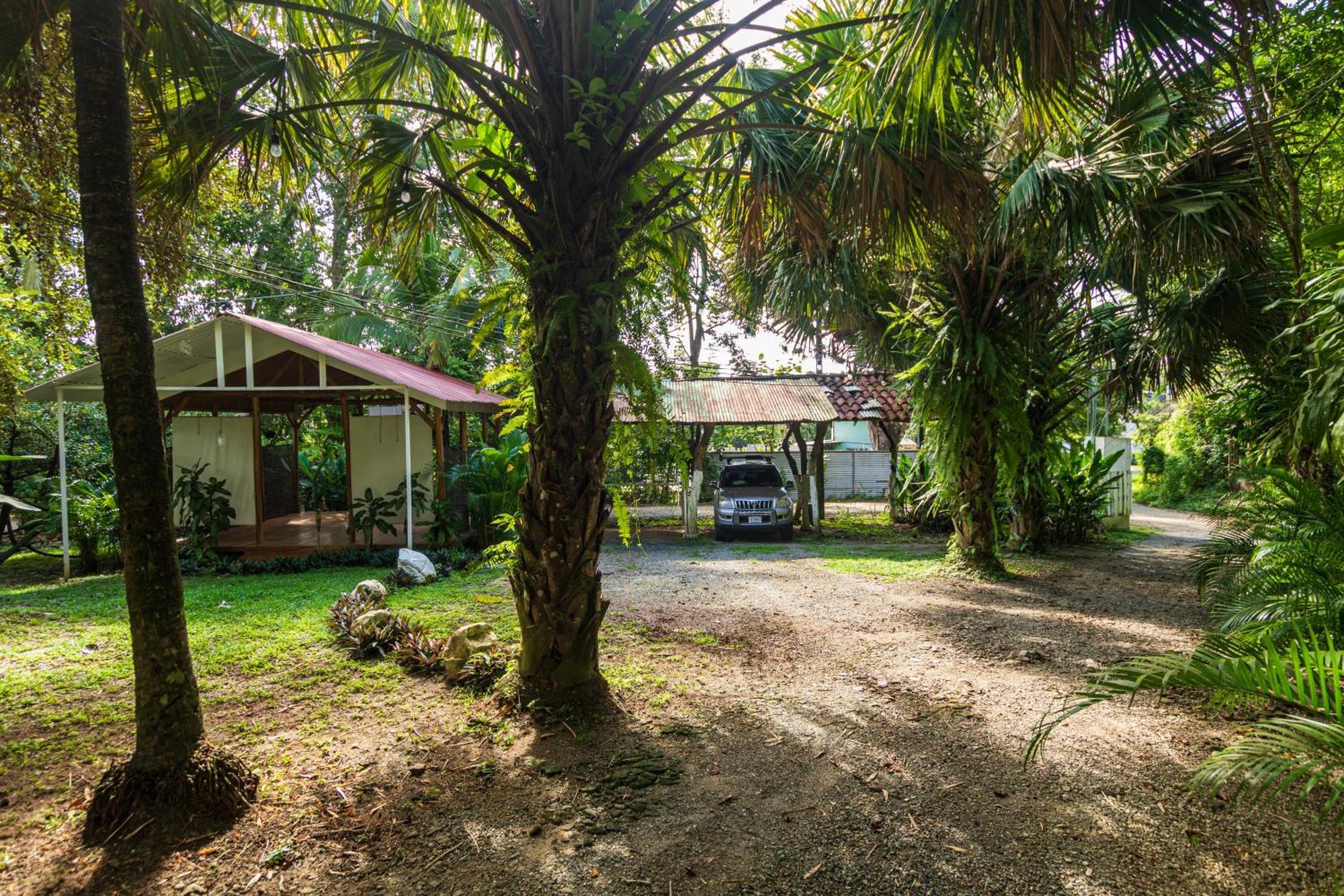 Cuatro Vientos Lodge & Apartments - Mal Pais, Costa Rica Playa Santa Teresa  Екстер'єр фото